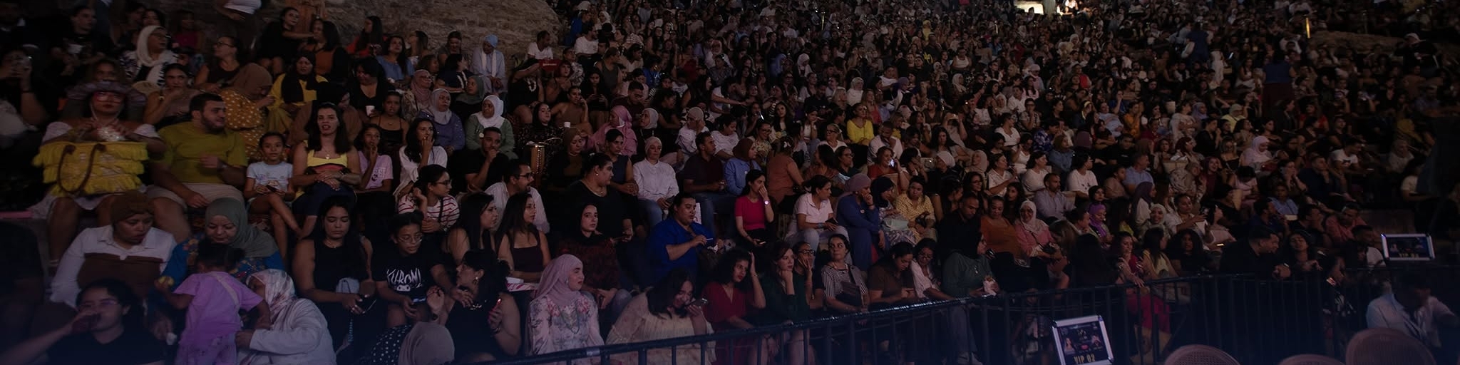 الدورة 26 للمهرجان العربي للإذاعة والتلفزيون:  افتتاح احتفالي بحضور جماهيري وتكريم رموز الشاشة والأثير
