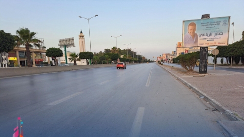 بوستر الدورة 25 من المهرجان و بوستر حفل الافتتاح  في فضاءات تونس و الحمامات