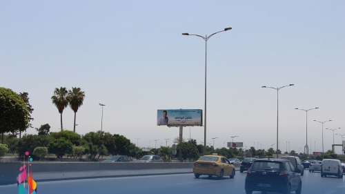 بوستر الدورة 25 من المهرجان و بوستر حفل الافتتاح  في فضاءات تونس و الحمامات